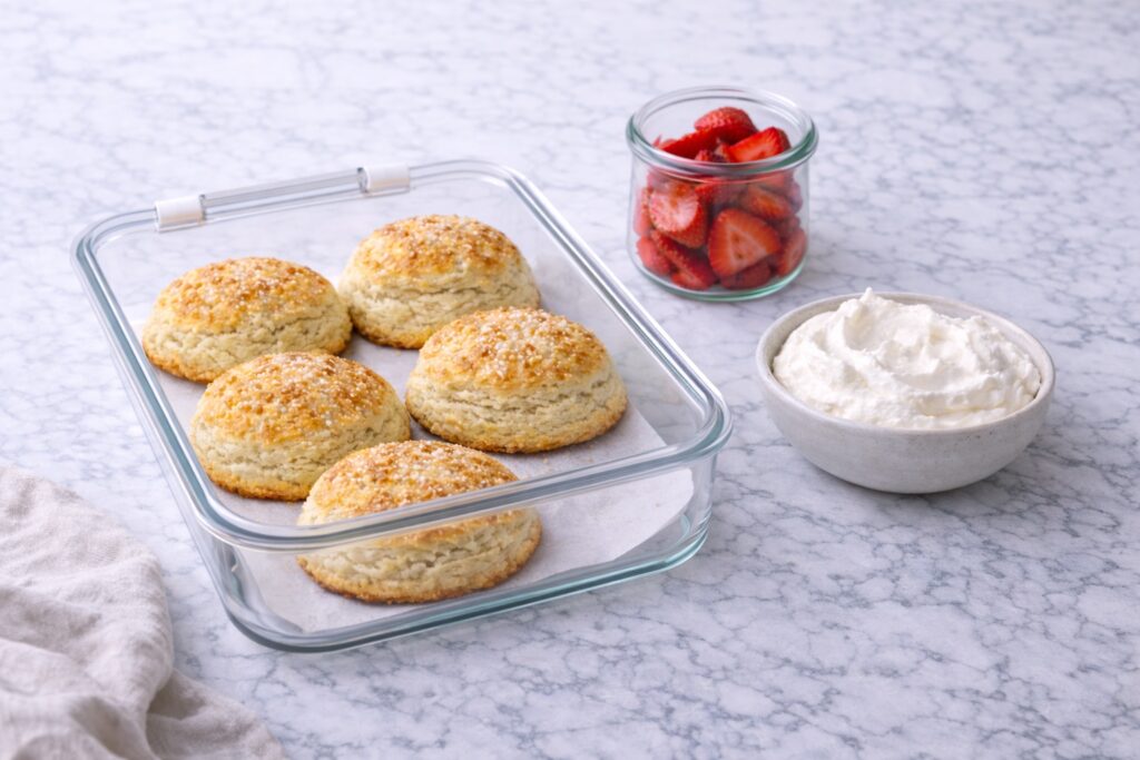 Storing strawberry shortcake components separately with shortcakes, strawberries and whipped cream