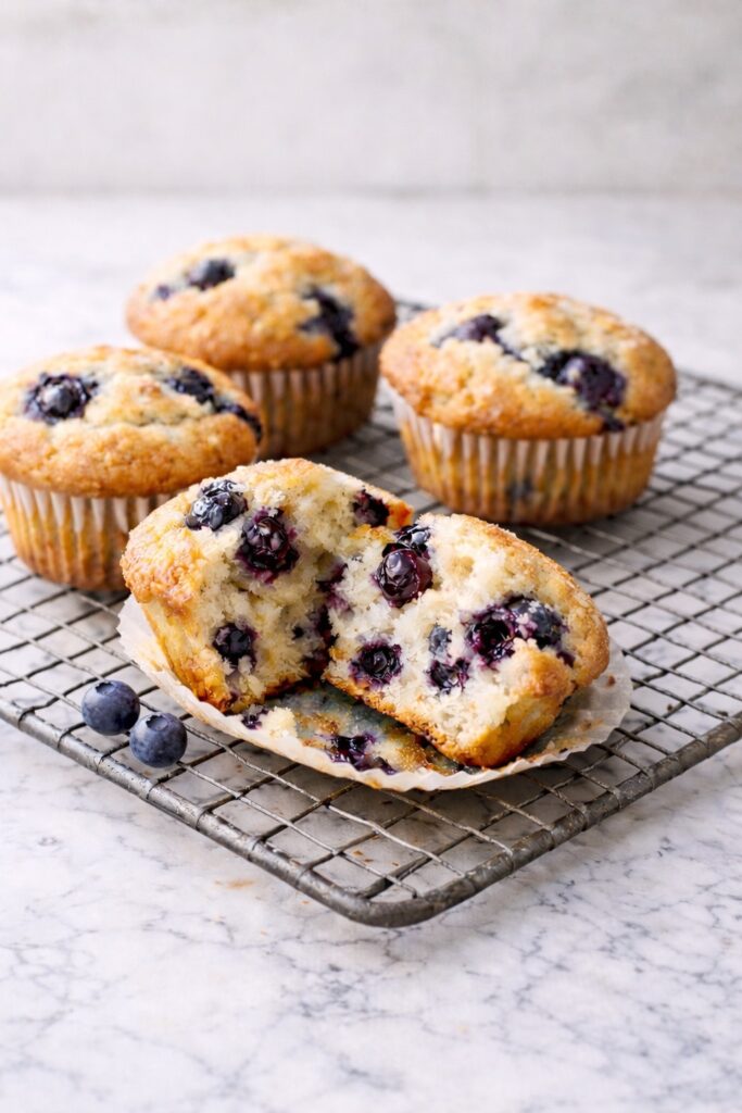 homemade blueberry muffins recipe soft bakery style muffins with juicy blueberries